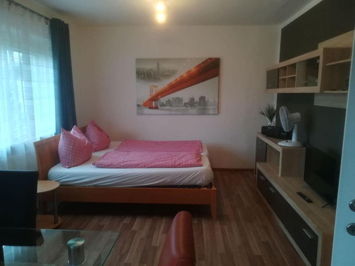 Zentral Gelegene, Sehr Ruhige Und Helle Wohnung Graz Bagian luar foto