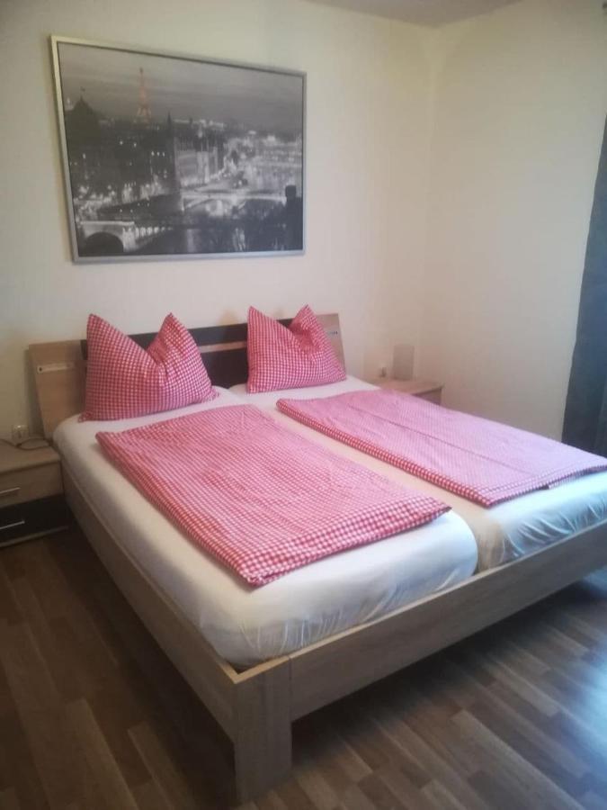 Zentral Gelegene, Sehr Ruhige Und Helle Wohnung Graz Bagian luar foto